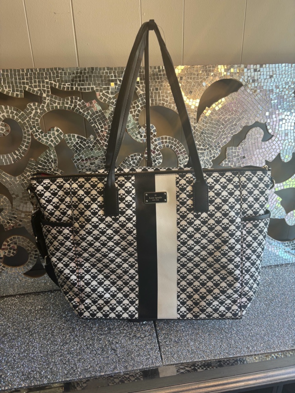 ⭐️kate spade Black & White Tote